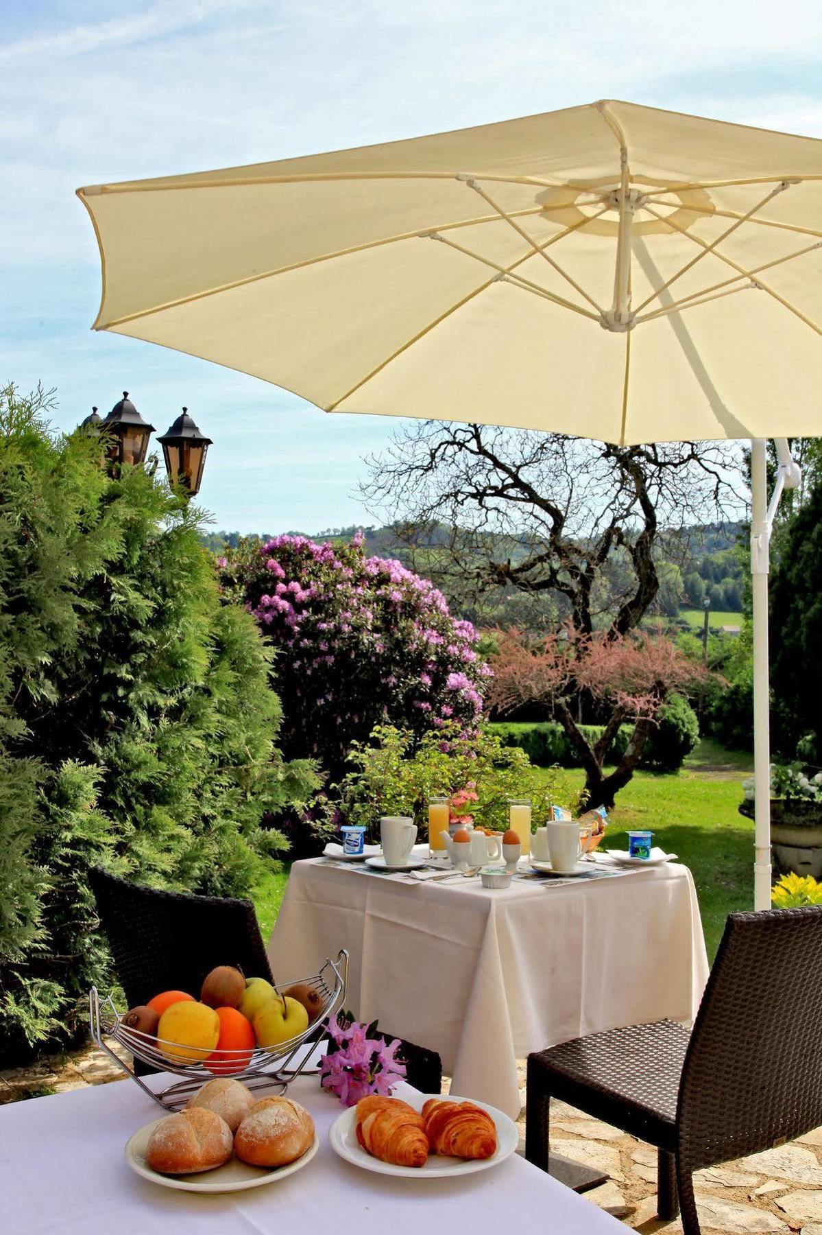 Hotel Restaurant La Verperie Sarlat-la-Canéda Exteriör bild